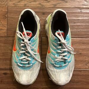 Women’s Nike Torch 4 Sneakers Size 9